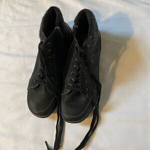 Women's Waterproof Wanderlust Billie Hiker Boots Size 8